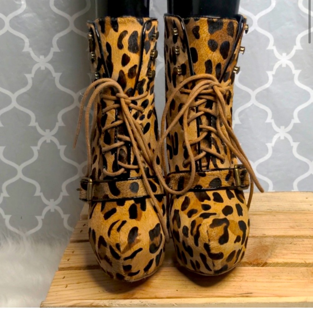 NEW Steve Madden calf hair leopard boots